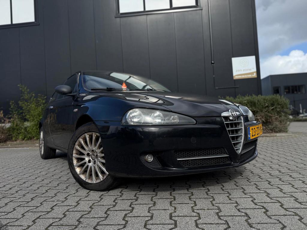Alfa Romeo 147 1.9 JTD Business, Auto's, Alfa Romeo, Voorwielaandrijving, Gebruikt, 4 cilinders, 400 kg