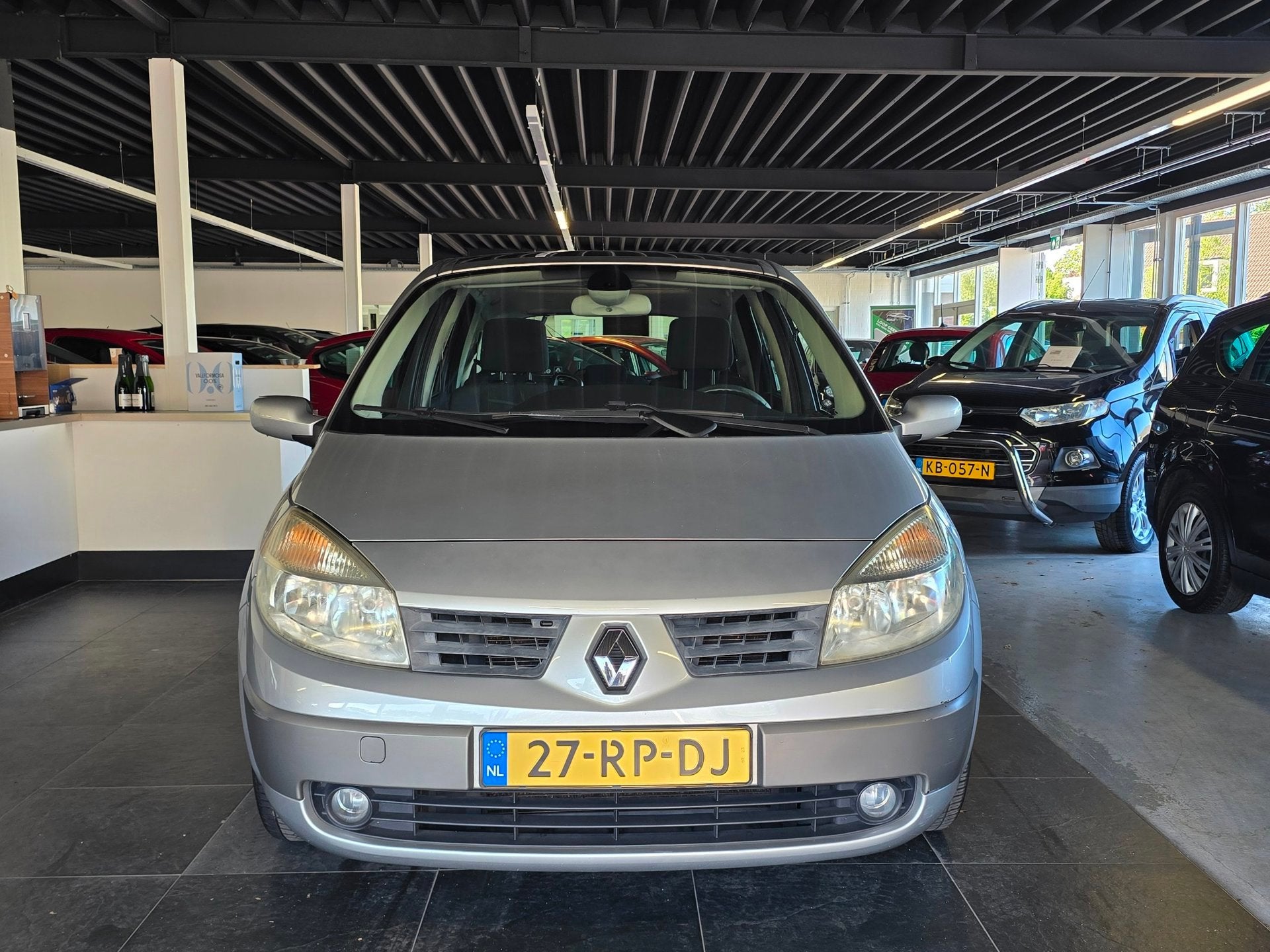 Renault Scénic 2.0-16V Privilège Luxe/AUTOMAAT/N.A.P/CRUIS, Zwart, 4 cilinders, Electronic Stability Program (ESP), Origineel Nederlands