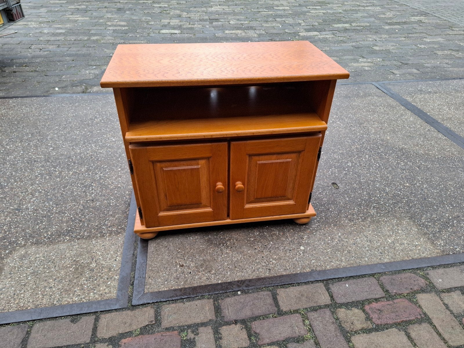 Te Koop, Blankeiken TV-kastje met uitschuifplank, Ophalen, Gebruikt, Eikenhout, 50 tot 100 cm