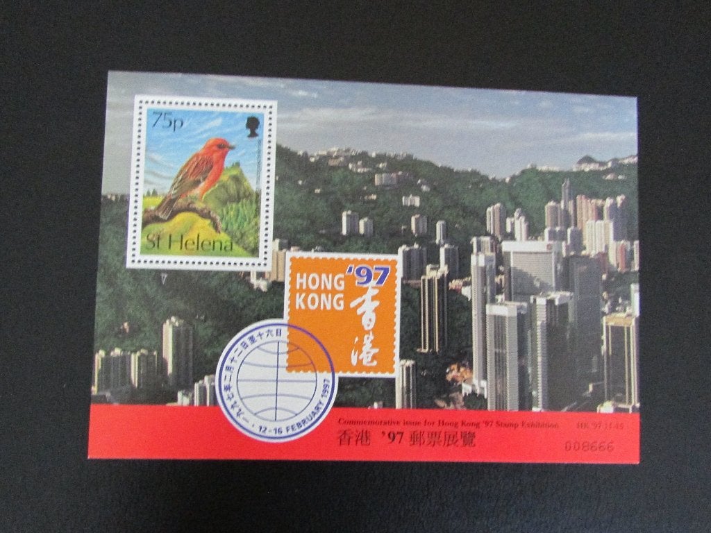 Postzegel Vogel: Vel met Madagaskar-Wever uit St. Helena, Ophalen of Verzenden, Postfris, Dier of Natuur
