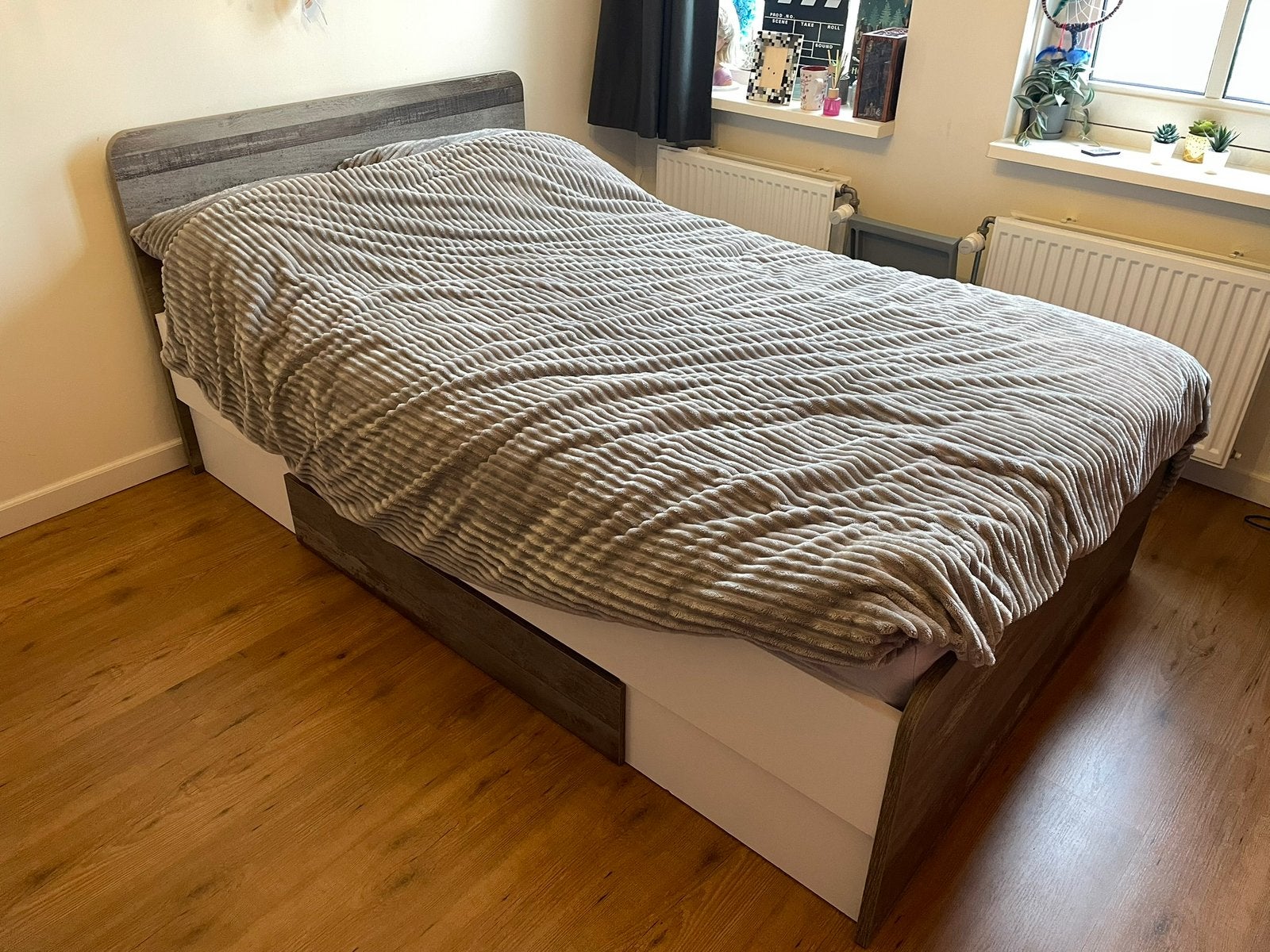 Twijfelaar bed Leenbakker 120x200 ZONDER bedbodem!, Ophalen, Zo goed als nieuw, Twijfelaar