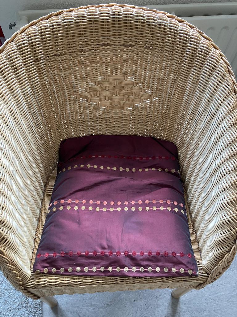 Kuipstoeltjes riet/rotan, Huis en Inrichting, Stoelen, Gebruikt, Twee, Bruin, Riet of Rotan