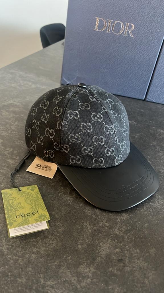 Gucci pet, Ophalen of Verzenden, Zo goed als nieuw, One size fits all, Pet
