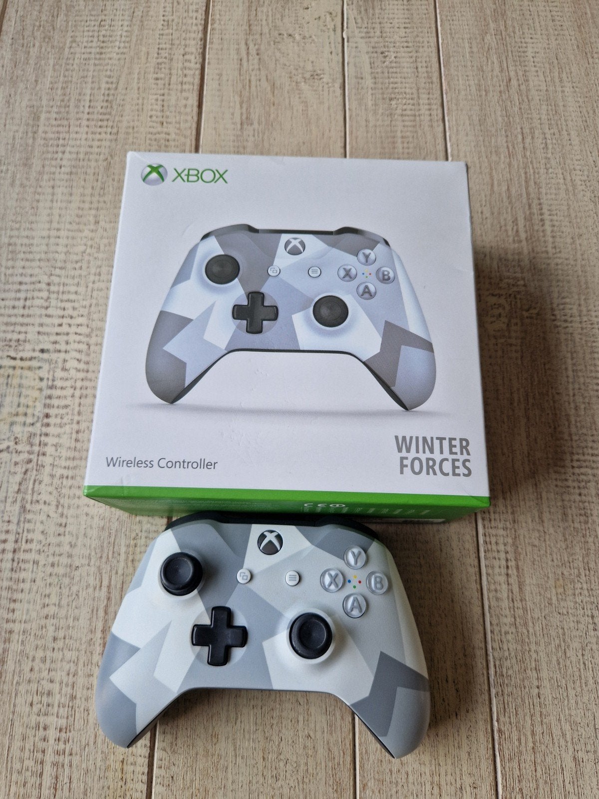 Xbox One Controller Winter Forces - Goede staat, incl. doos, Ophalen of Verzenden, Zo goed als nieuw, Xbox One, Controller