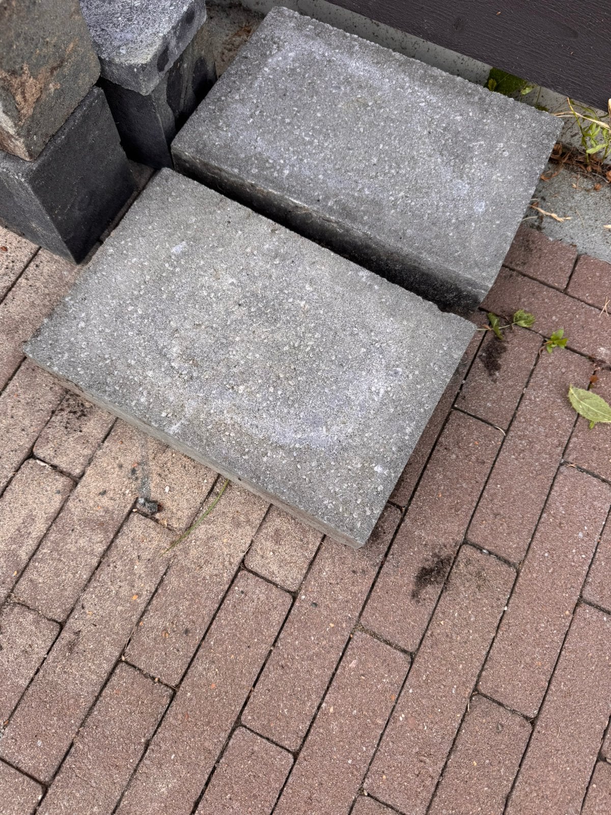 Tegels grijs ongev. 80 stuks gratis, Ophalen, Zo goed als nieuw