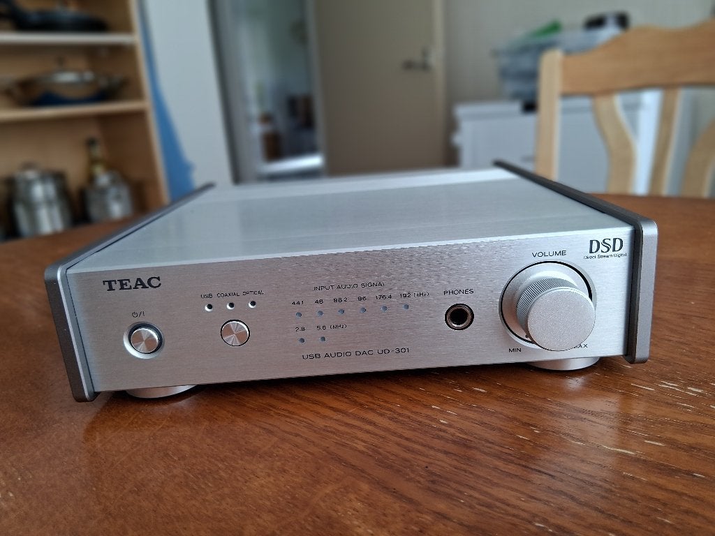 Te koop TEAC UD 301 Dac/Hoofdtelefoon versterker, Ophalen, Gebruikt