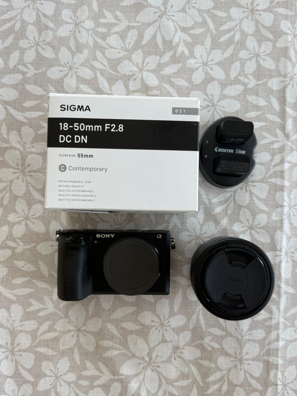 Sony A6500 met SIGMA 18-50mm, Ophalen of Verzenden, Zo goed als nieuw, Standaardlens