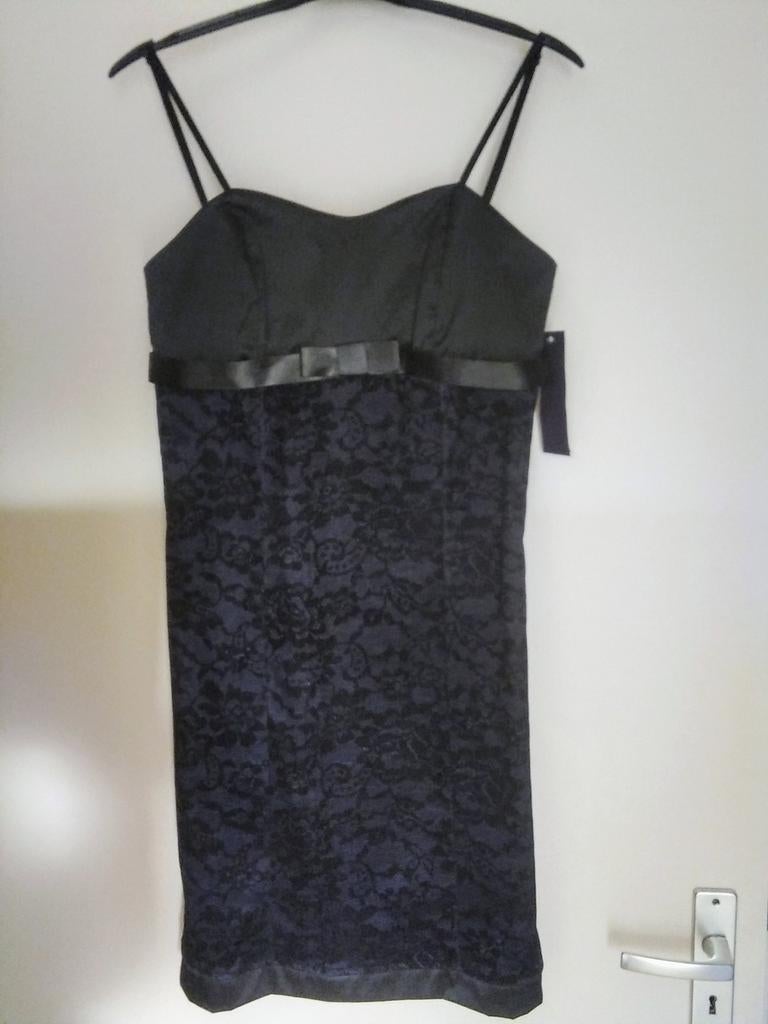 Donker Paarse zwart Cocktailjurk XS/S Nieuw met Prijskaartje, Kleding | Dames, Gelegenheidskleding, Paars, Nieuw, Cocktailjurk