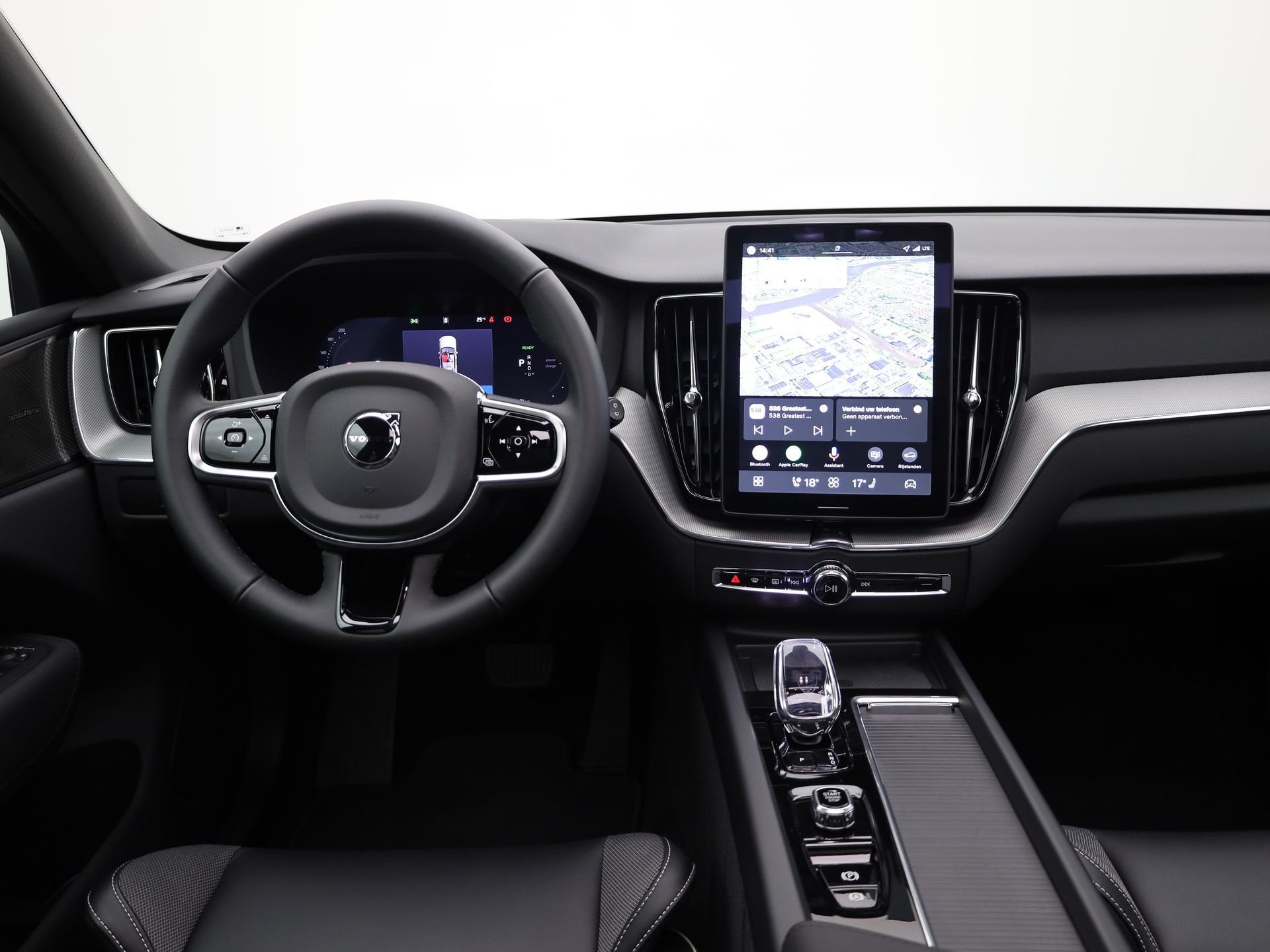Volvo XC60 2.0 T6 Plug-in hybrid AWD Plus Dark | Trekhaak |, Automaat, 12 maanden, Gebruikt, 4 cilinders