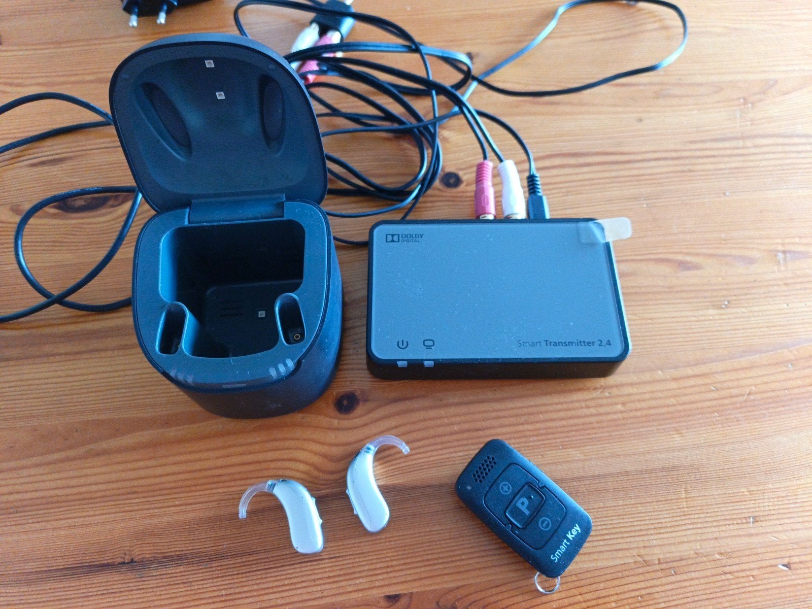 Hoorapparaten met oplader en Smart Transmitter 2.4, Ophalen of Verzenden