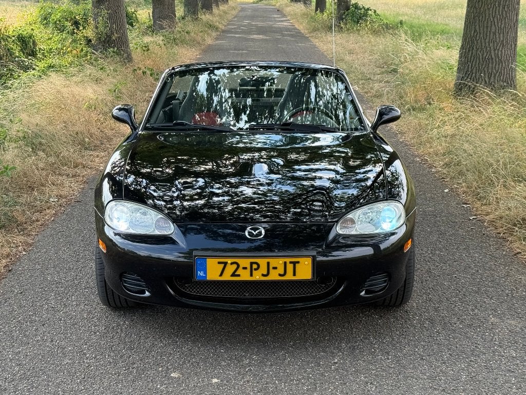 Mazda MX-5 uit 2004 | LAGE KM | ZEER NETTE STAAT | DYNAMIC, 13 km/l, Achterwielaandrijving, 40 €/maand, Zwart