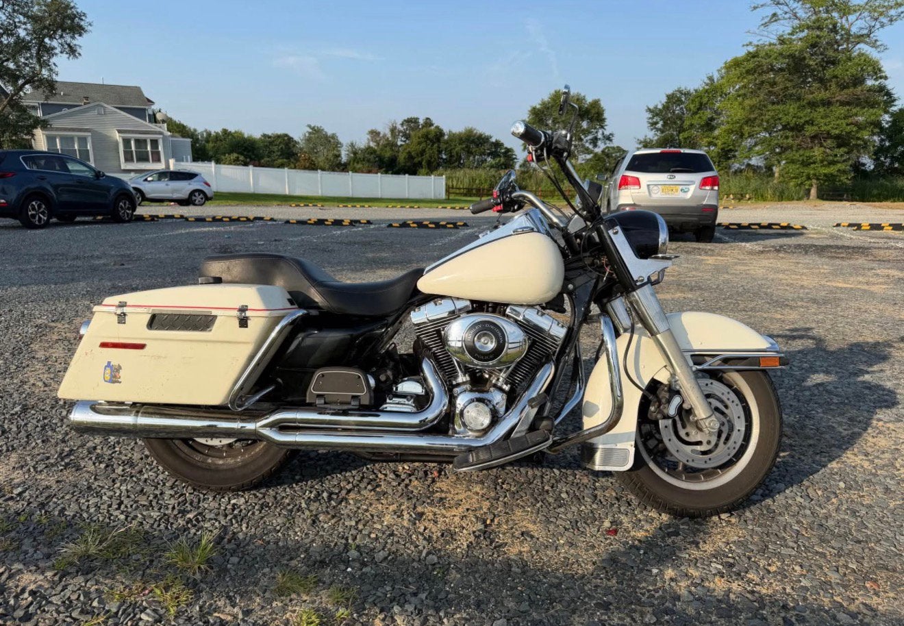 Harley Davidson road king 2003 Police 35000 mijlen, Motoren, 2 cilinders, Chopper, Particulier