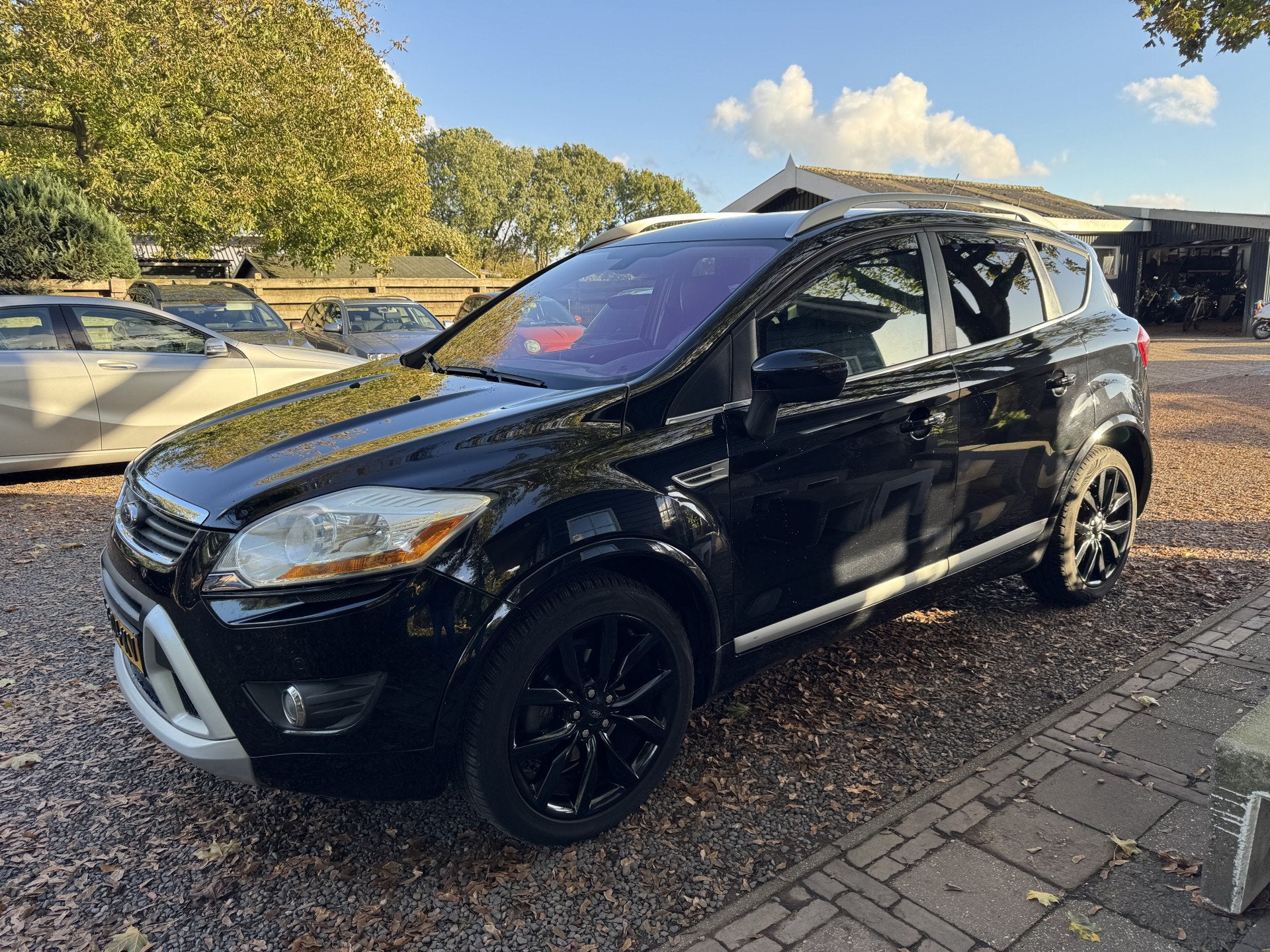 Ford Kuga 2.5 20V 4x4 Titanium Automaat (bj 2011), Auto's, Automaat, Euro 5, Gebruikt, Zwart