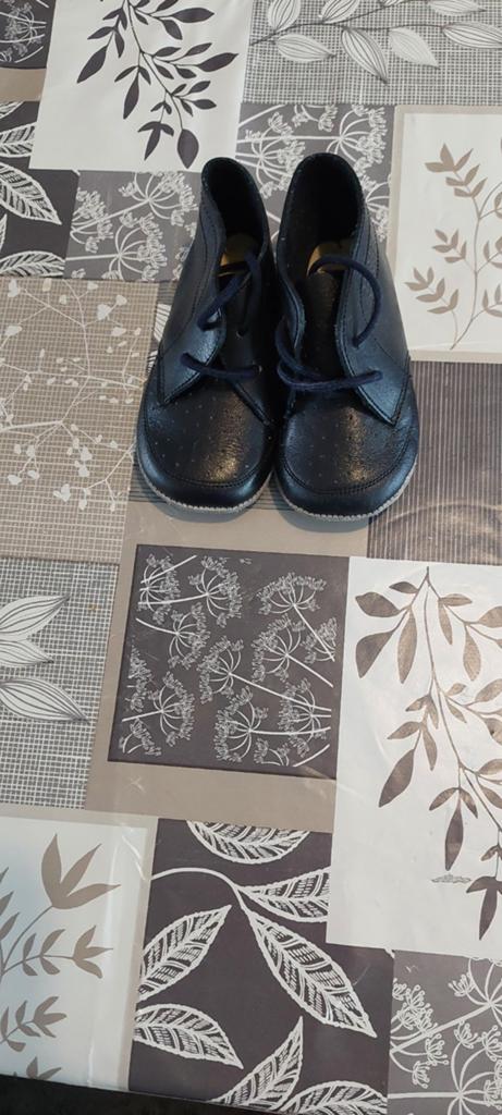 Donkerblauwe babyschoentjes - Petit Shoes, Kinderen en Baby's, Babykleding | Schoentjes en Sokjes, Petit Shoes, Schoentjes, Jongetje of Meisje