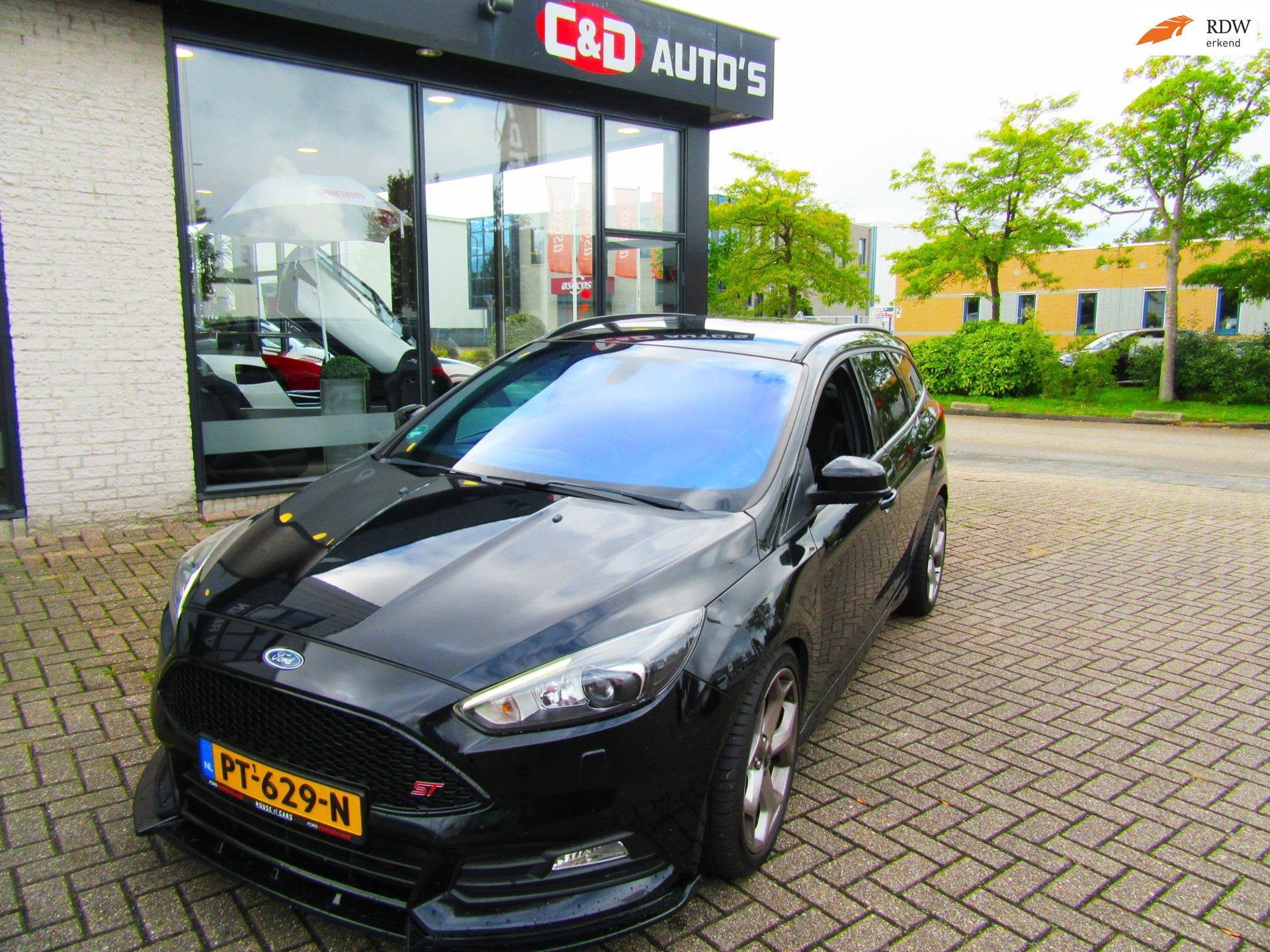 Ford Focus Wagon 2.0 ST PERFORMANCE 2017 UNIEK SNEL, Auto's, 15 km/l, Gebruikt, 4 cilinders, Zwart