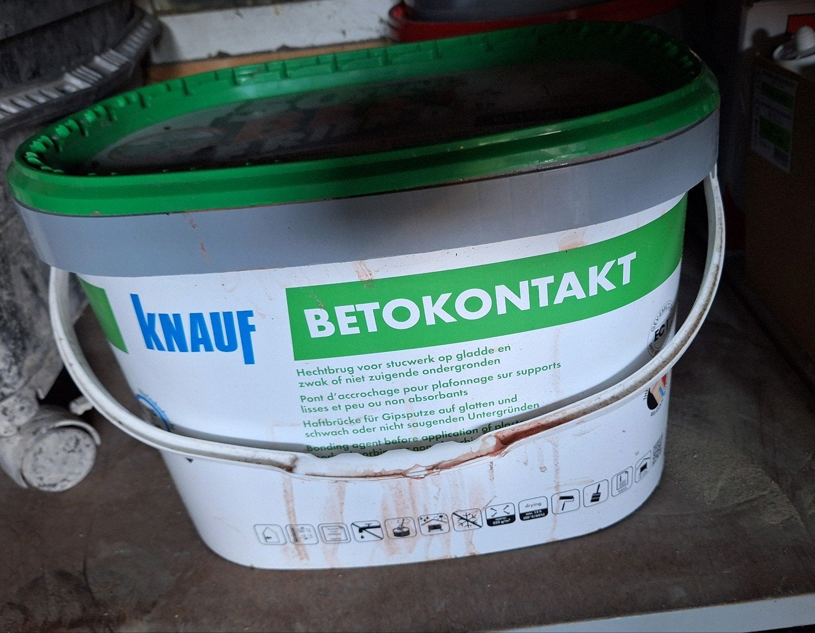 Knauf Betonkontakt 20 kg - Bijna volle emmer voorstrijk, Doe-het-zelf en Verbouw, Ophalen of Verzenden, Zo goed als nieuw