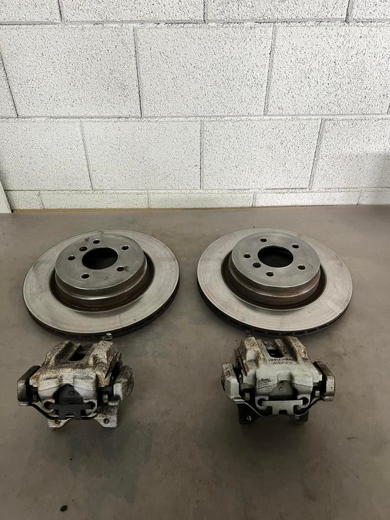 Originele BMW 335D achterremmen compleet, Ophalen of Verzenden, BMW