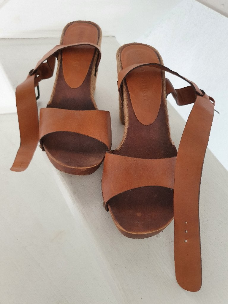 Lederen sandalen dames, Bruin, Zo goed als nieuw, Sandalen of Muiltjes, Ophalen of Verzenden