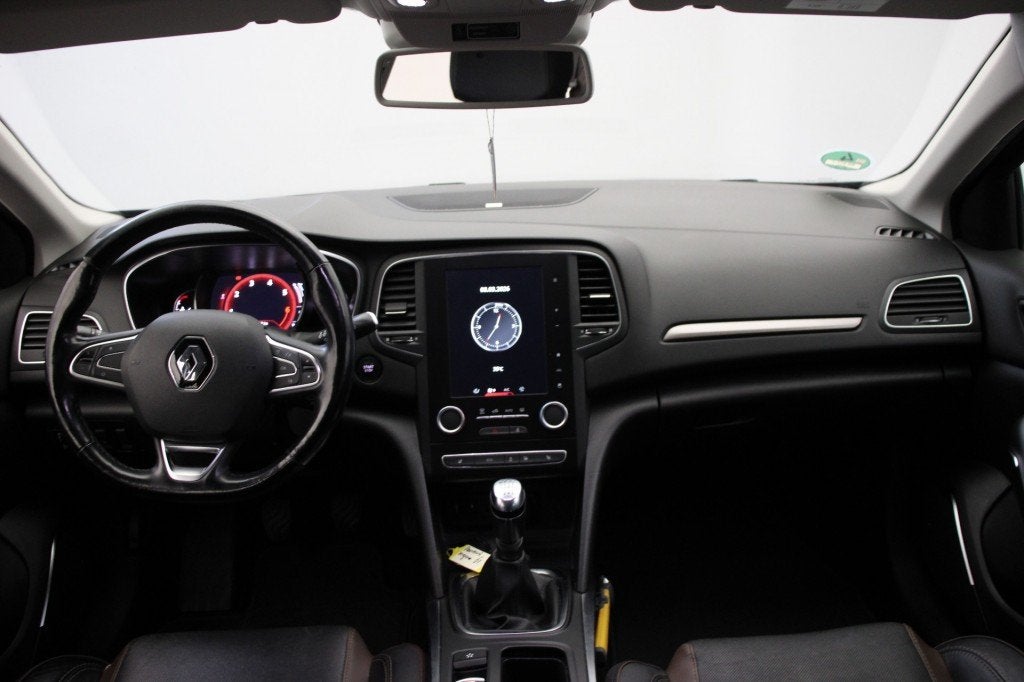 Renault Mégane GT-Line 1.2 TCe Serie Signature Exclusiv - B, Voorwielaandrijving, Gebruikt, 680 kg, 4 cilinders
