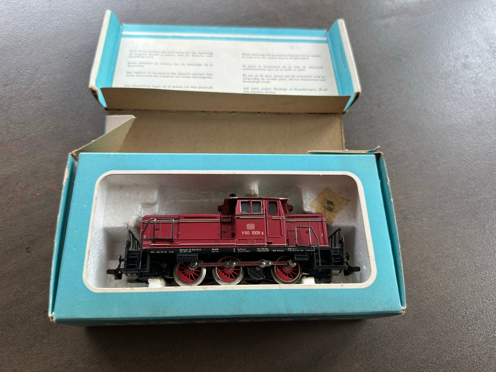 Märklin V60 1009 Diesellocomotief - Zo goed als nieuw, Wisselstroom, Locomotief, Ophalen of Verzenden, Zo goed als nieuw