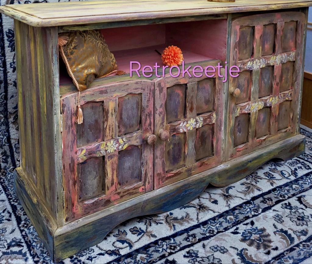 Spaanse/Kast/Dressoir/TV kast/Kast/Boho, Antiek en Kunst, Curiosa en Brocante, Ophalen of Verzenden
