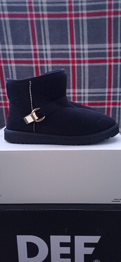 SNOWBOOTS, Kleding | Dames, Ophalen, Zwart, Snowboots, Zo goed als nieuw
