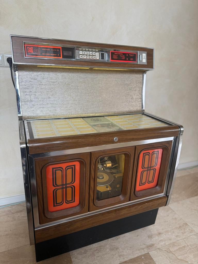 Mooie AMI jukebox, Verzamelen, Automaten | Jukeboxen, Gebruikt, 1950 tot 1960, Ami, Ophalen