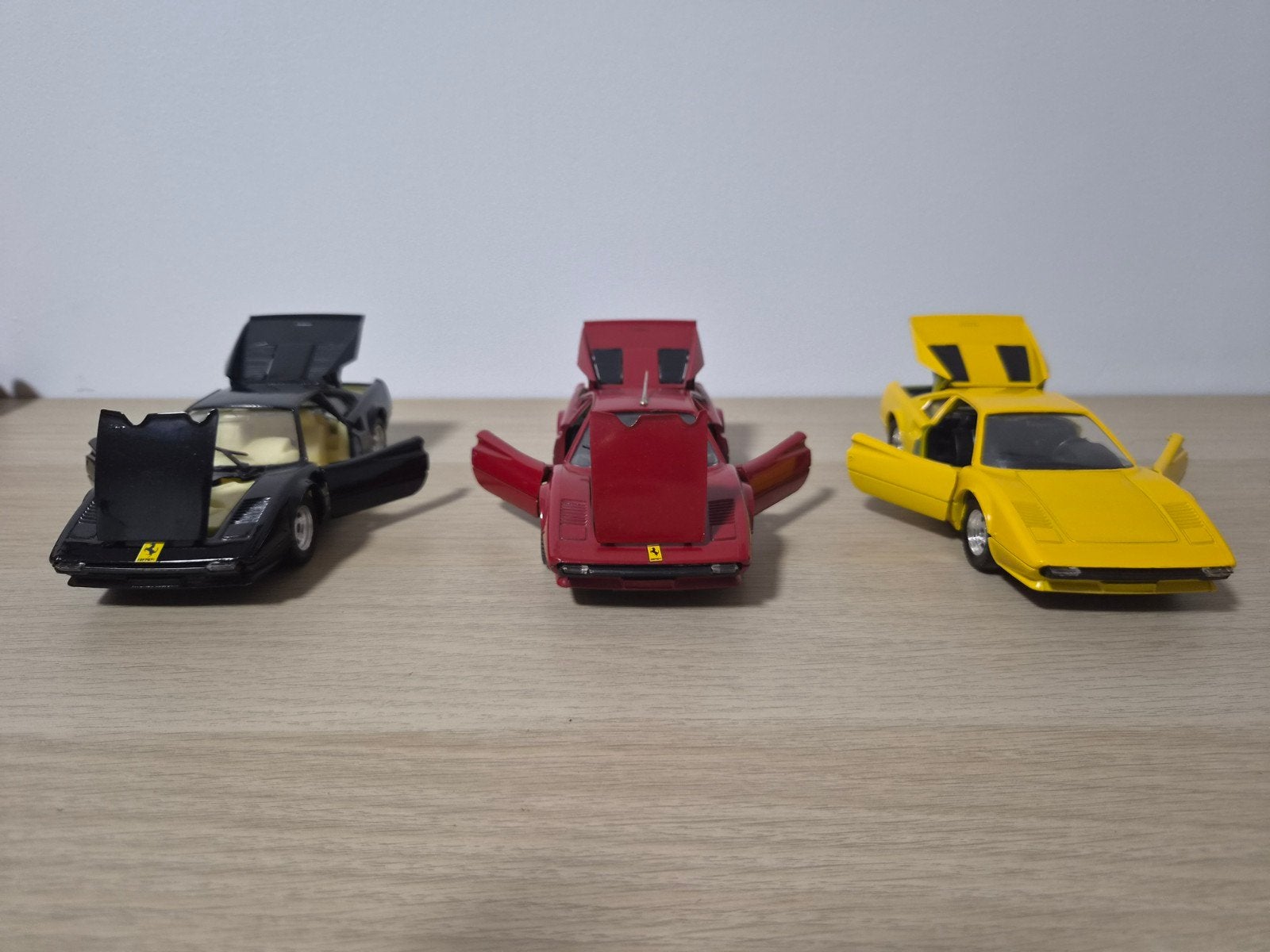 Set van 3x Ferrari 308 GTB 1:24, Hobby en Vrije tijd, Ophalen of Verzenden, Gebruikt, Auto, Overige merken