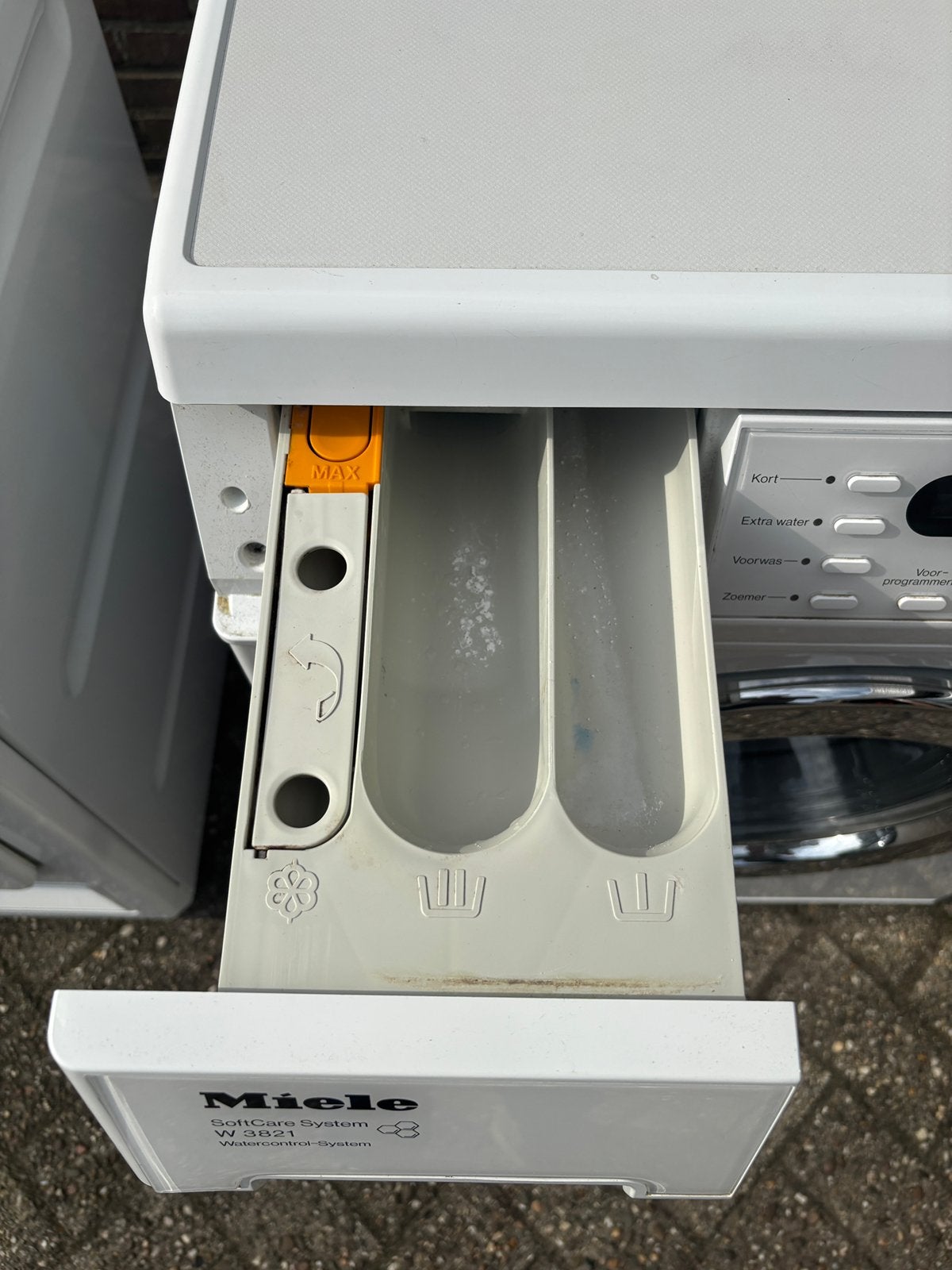 Foto 4 van Setje Miele wasmachine W3821 / Warmtepompdroger T8827WP 7kg