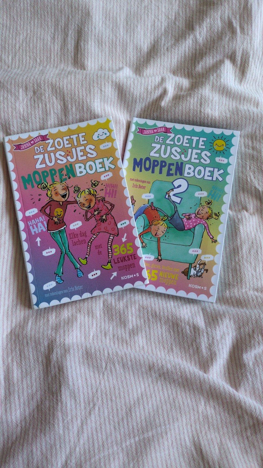 De Zoete Zusjes Moppenboek - Deel 1 & 2, Ophalen, Zo goed als nieuw, Hanneke de Zoete, Fictie algemeen