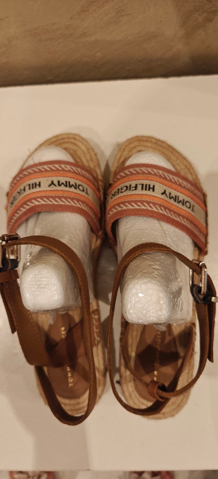 Tommy Hilfiger sandalen - Nieuw - Maat 40, Ophalen of Verzenden