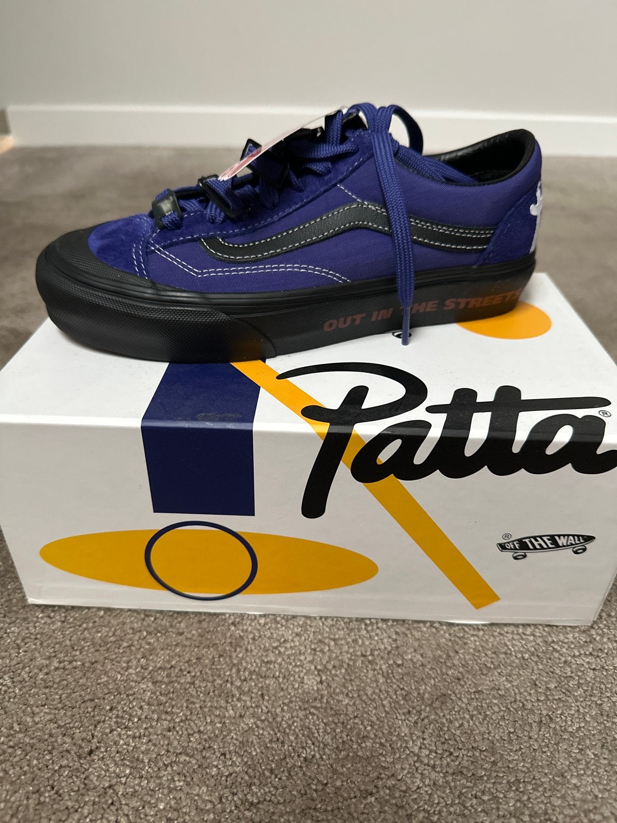 Vans x Patta Old Skool Style maat 36,5 Spectrum Blue/Black, Ophalen, Nieuw, Blauw, Sneakers of Gympen