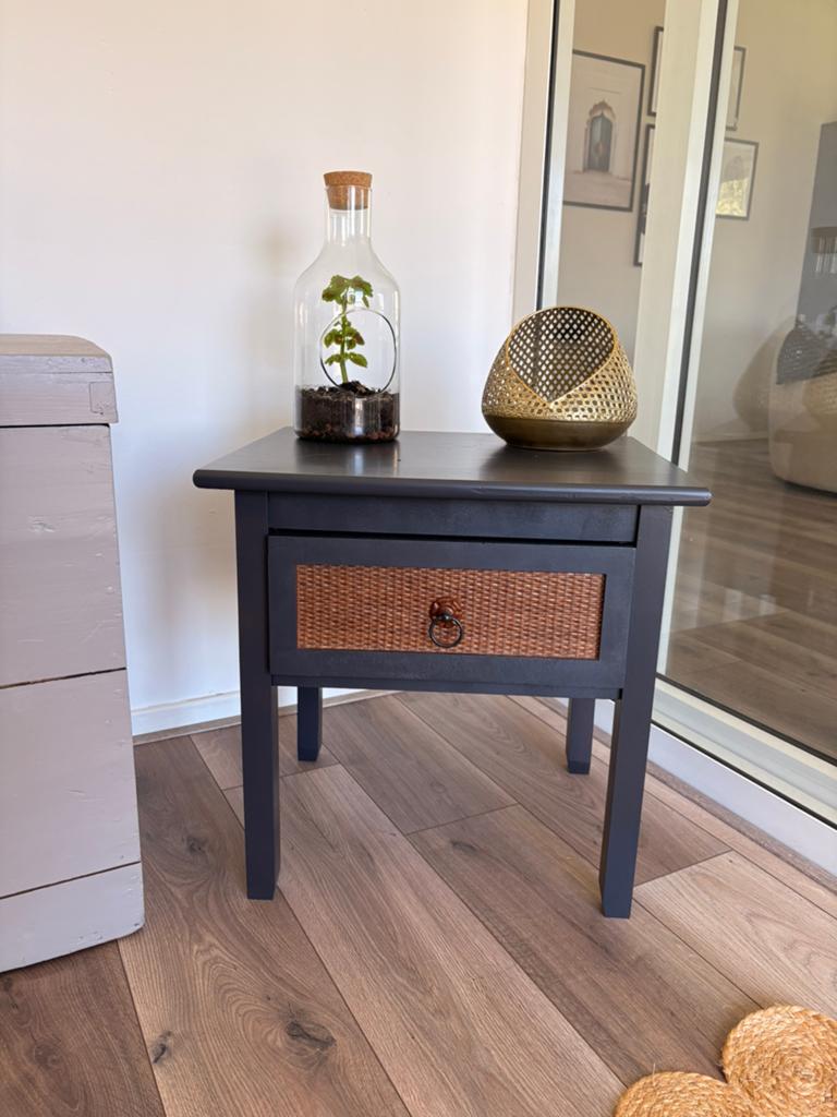 Kastje, Huis en Inrichting, Slaapkamer | Nachtkastjes, Ophalen, Zo goed als nieuw, Minder dan 45 cm, 55 tot 70 cm
