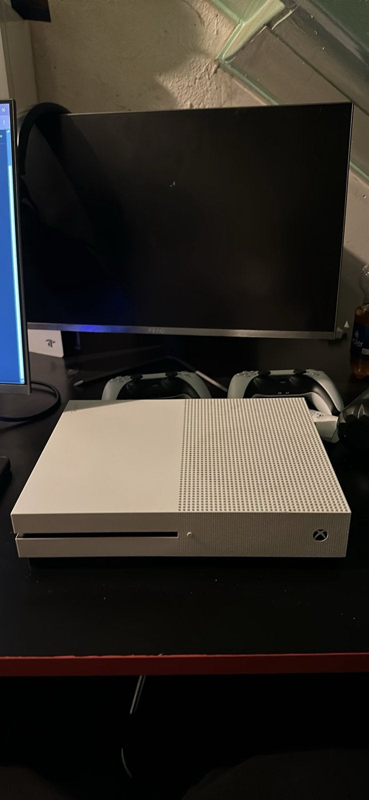 Xbox one s 2controllers, Spelcomputers en Games, Spelcomputers | Xbox One, Ophalen of Verzenden, Zo goed als nieuw, 500 GB, Met 1 controller