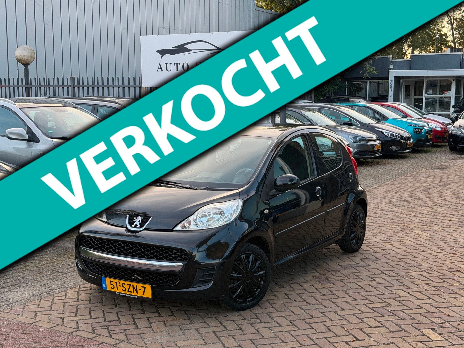 Peugeot 107 1.0-12V XS/ Automaat/Navi/Carplay//Nieuw Apk/3 M, Auto's, Dealer onderhouden, Gebruikt, 4 stoelen, Bedrijf