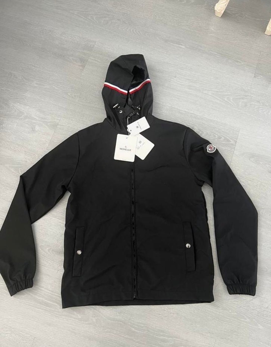 Moncler Jas Zwart Maat M - en maat l Zo goed als nieuw, Kleding | Heren, Ophalen of Verzenden, Zo goed als nieuw, Maat 48/50 (M)