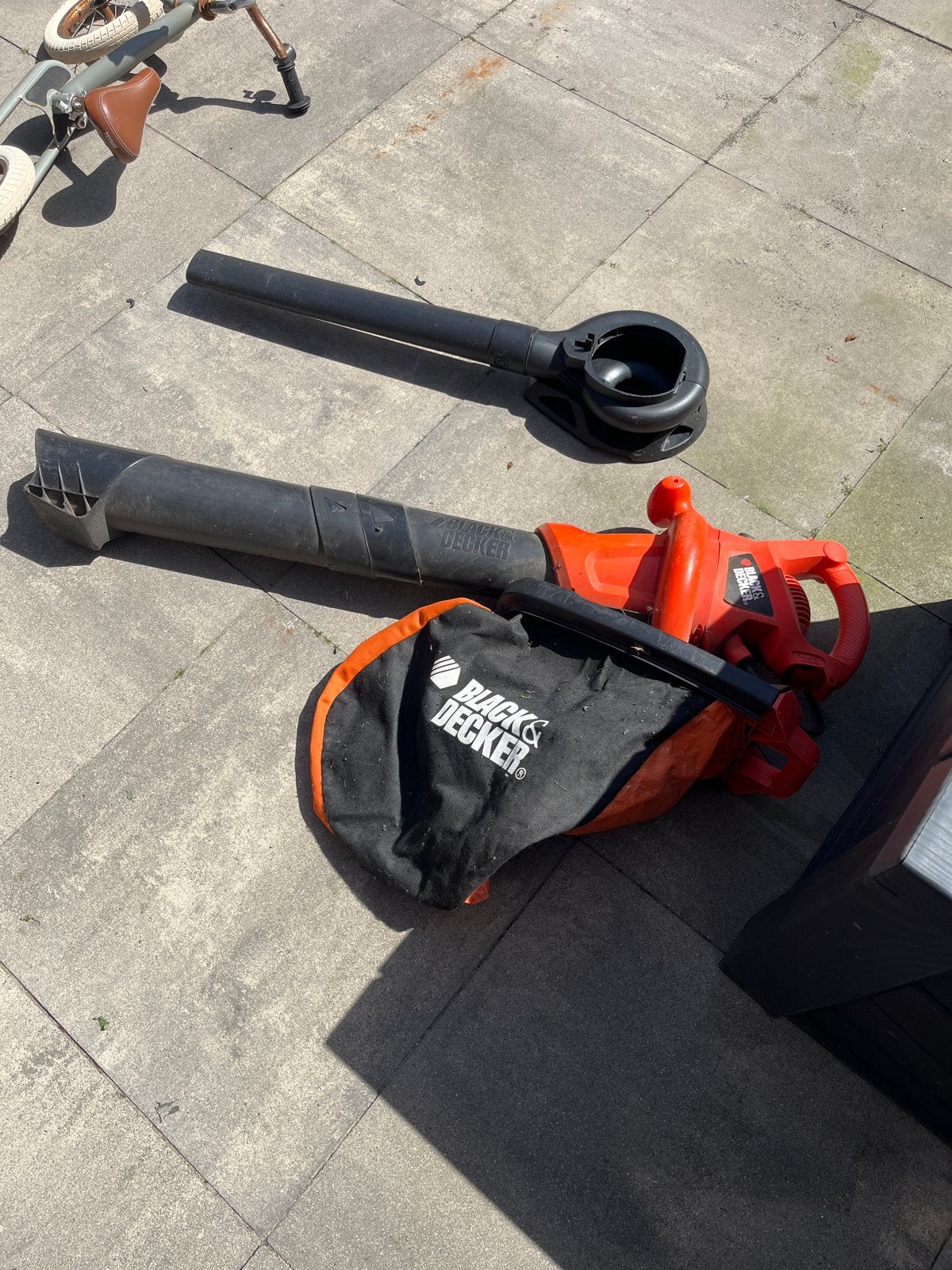 Black & Decker Bladblazer/Bladzuiger met opvangzak, Ophalen, Gebruikt, Handgedragen, Met opvangzak