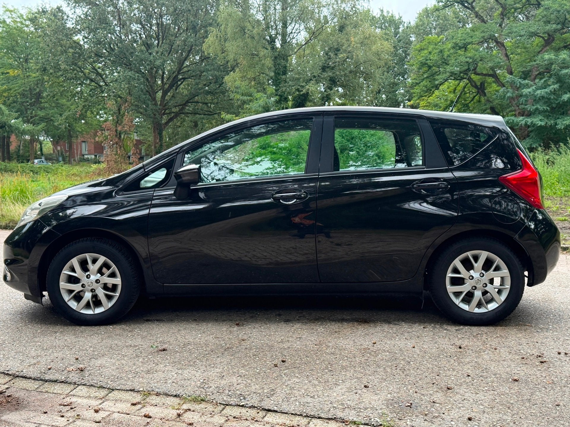 Nissan Note 1.5 dCi Acenta 2014 zwart airco nieuwstaat, Auto's, Voorwielaandrijving, Euro 5, Gebruikt, Zwart