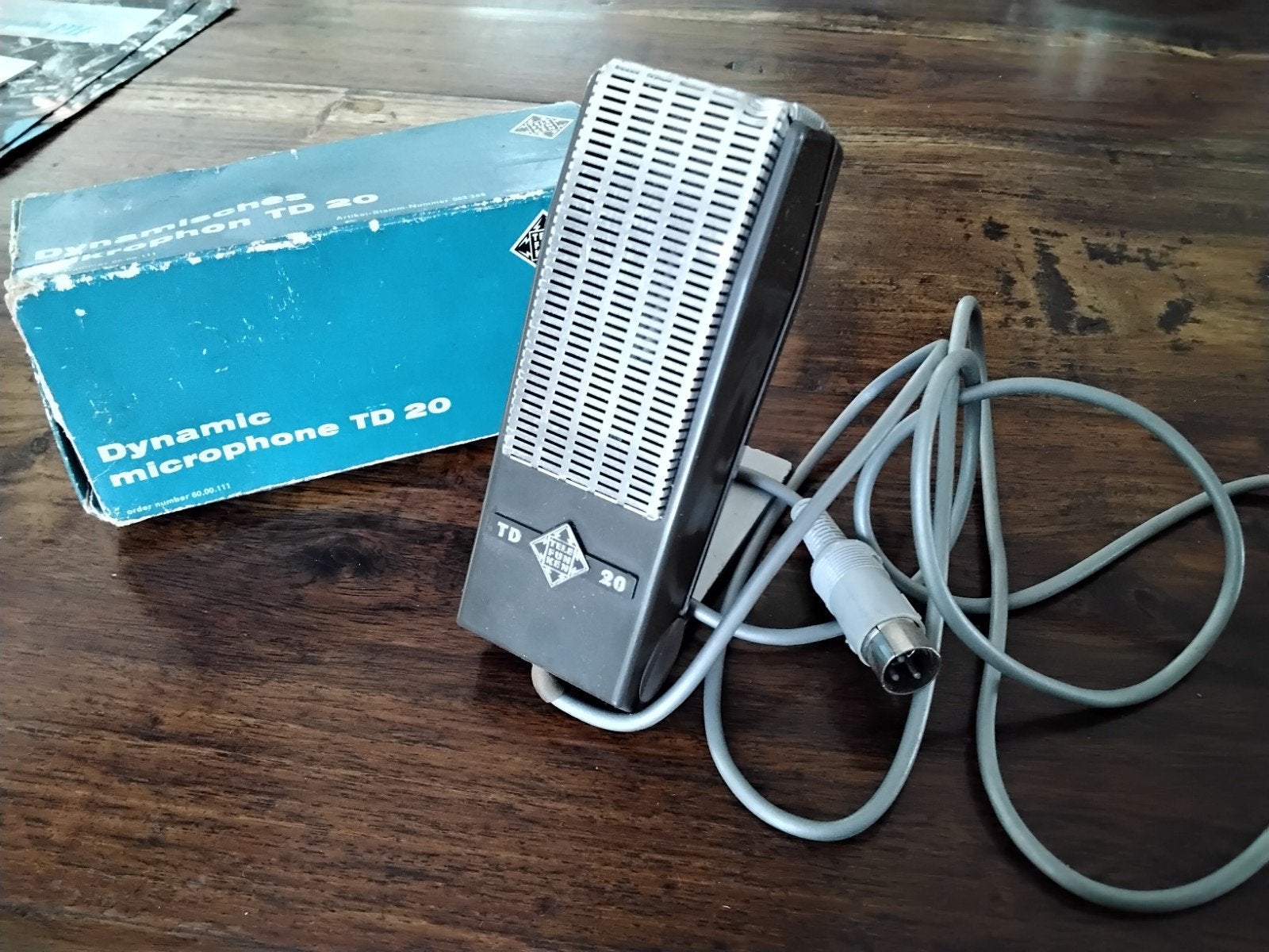 Telefunken Dynamisches Mikrofon TD 20 met originele doos, Ophalen of Verzenden, Gebruikt, Studiomicrofoon