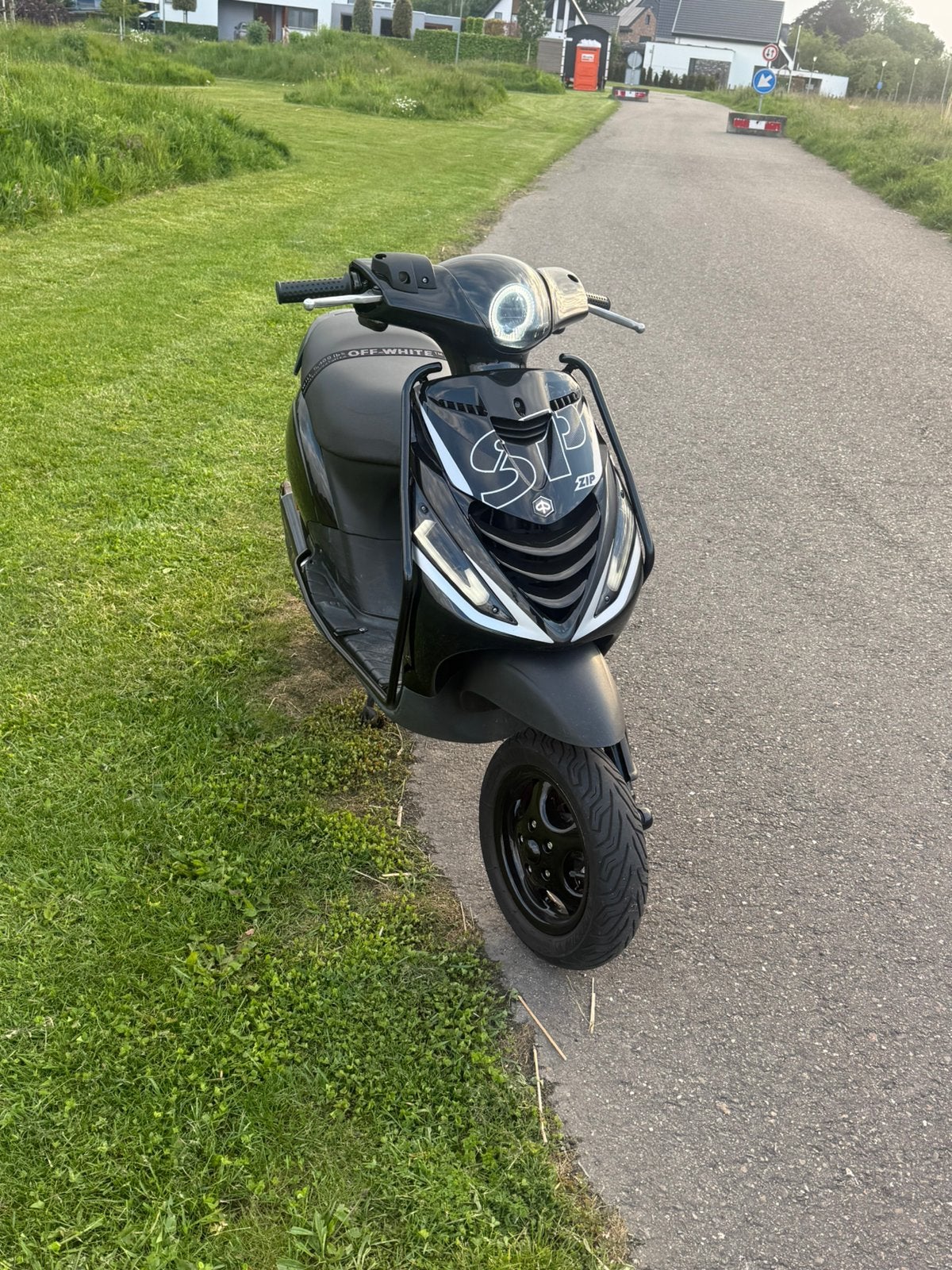 Piagio zip 2 takt, Ophalen, Zo goed als nieuw, Benzine, Zip