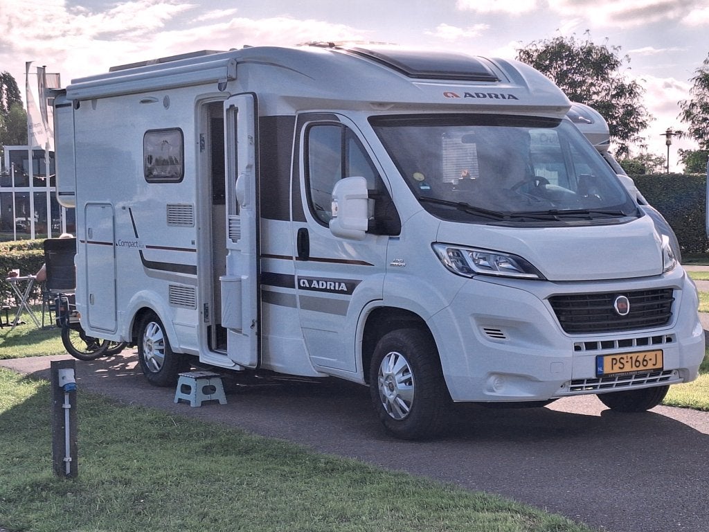 Adria compact plus Adria Compact Plus SLS (1059193), Chemisch toilet, Fiat, Tot en met 3, Particulier