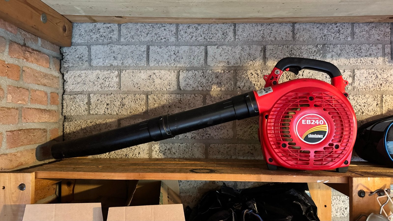 Shindaiwa EB240 Bladblazer - Krachtig en Betrouwbaar, Ophalen, Gebruikt, Benzine, Handgedragen