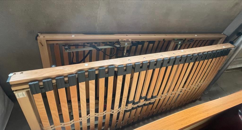 Elektrische Lattenbodem 90x200 motor Okimat (twee), Ophalen, Gebruikt, 90 cm, Eenpersoons