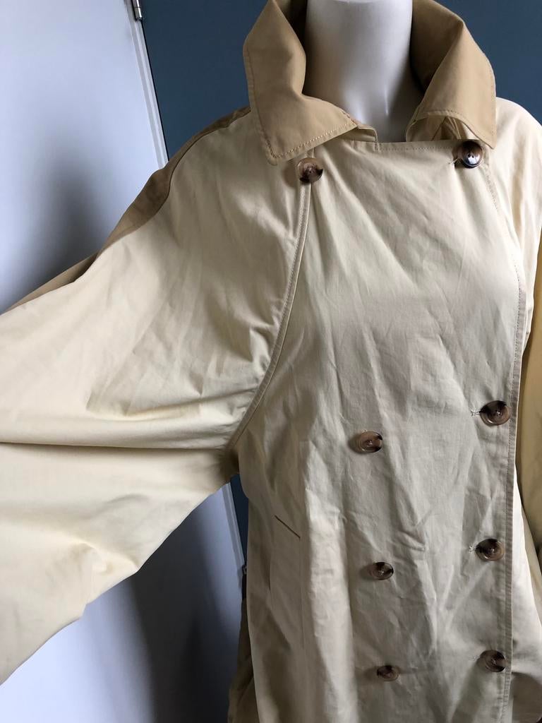 Edited trenchcoat beige lichtgeel 38 ruimvallend, Maat 38/40 (M), Beige, Ophalen of Verzenden, Zo goed als nieuw