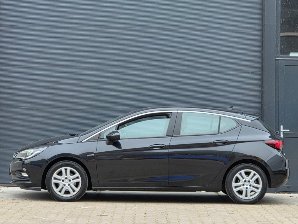 Opel Astra 1.0 Edition nap bomvol optie's apk 04-2027!, Auto's, Opel, Gebruikt, Euro 6, 610 kg, Origineel Nederlands