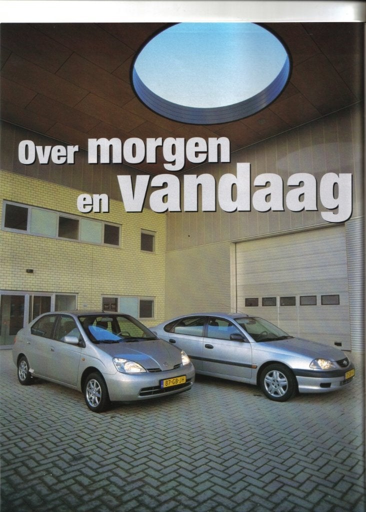 Autokampioen dubbeltest Toyota Prius versus Avensis 2001, Ophalen of Verzenden, Gelezen, Toyota