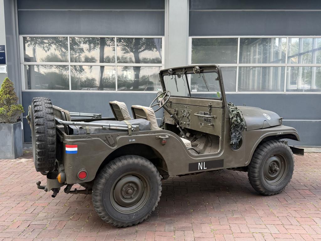 Jeep NEKAF MD13147 uit 1956 – Volledig Origineel & Uniek !, Auto's, Jeep, Stof, Beige, 4 stoelen