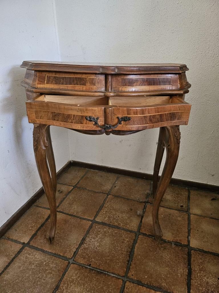 Klassiek Louis XV Bijzetkastje met Lade en Opklapbaar Blad, Antiek en Kunst, Antiek | Meubels | Tafels, Ophalen of Verzenden
