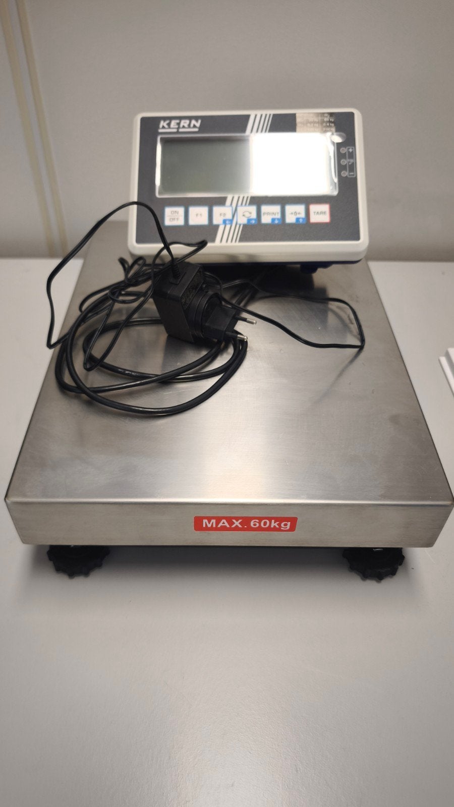 KERN KFC-TM Vloerweegschaal - Max. 60 kg, Ophalen of Verzenden, Zo goed als nieuw, Vloerweegschaal, Minder dan 50 kg
