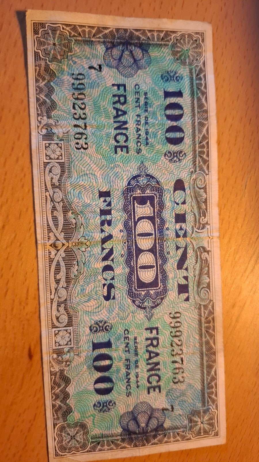 Oud Frans bankbiljet van 100 Francs - Serie de 1944, Postzegels en Munten, Ophalen of Verzenden, Frankrijk, Los biljet